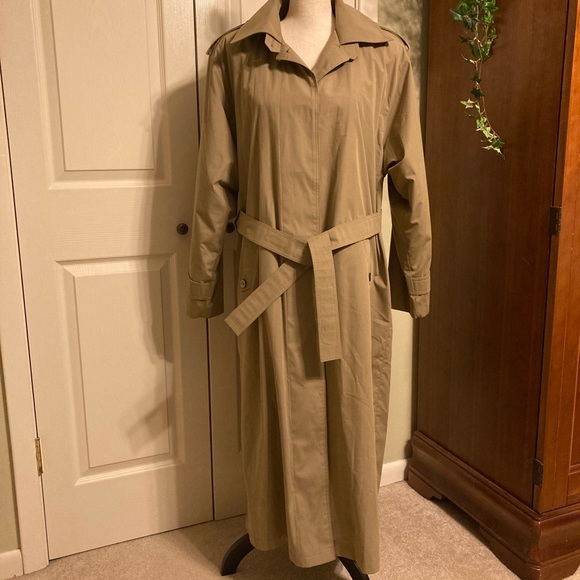 London Fog Jackets & Blazers - London Fog classic trench coat size 14